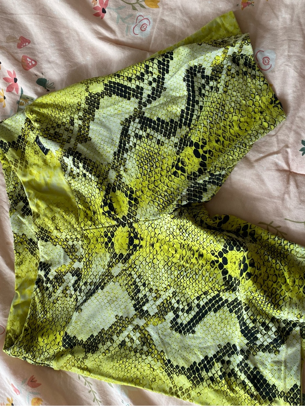 Impo Yellow and Black Snake-Print Reptile Cloth